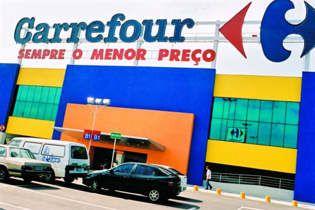 carrefour cash and carry store brazil